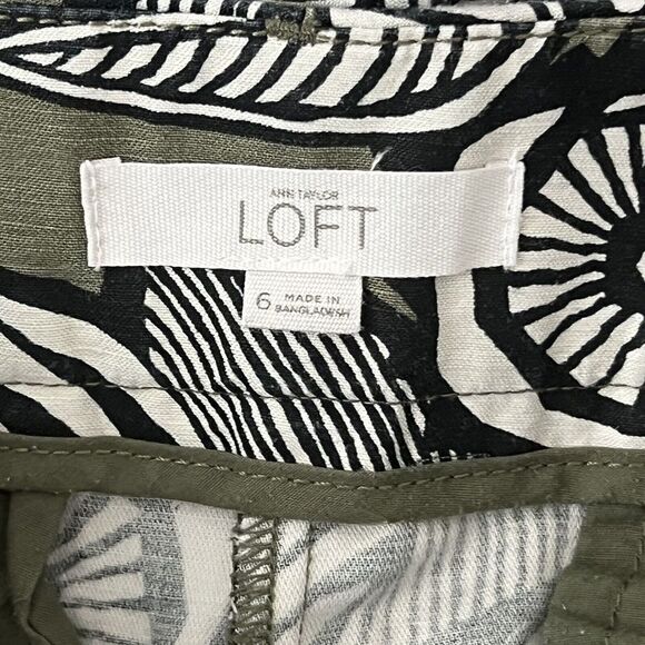 Ann Taylor Loft Size 6 Green Leaf Print Mid Rise The Riviera Short Linen Cotton - Picture 3 of 3